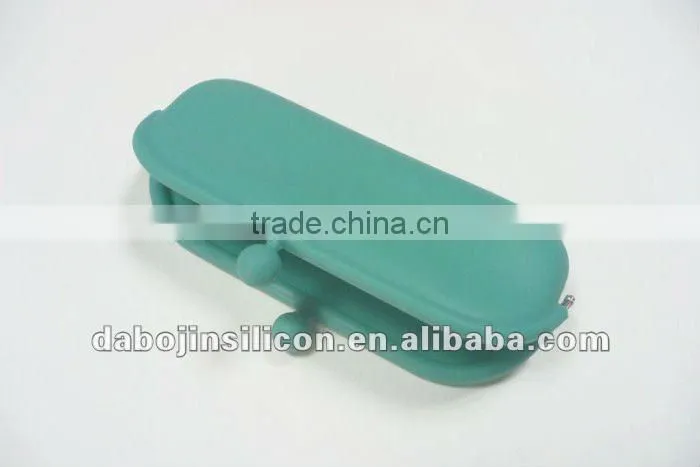 silicone cosmetic bag/pouch/wallet