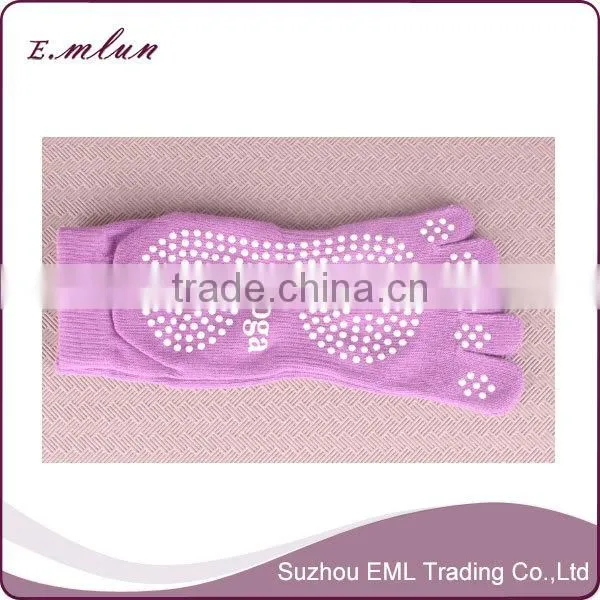 Non-slip antibacterial professional yoga five fingers socks