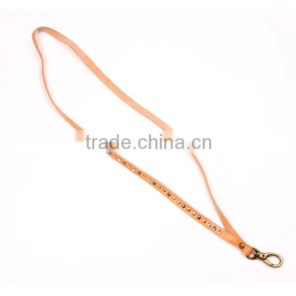 New arrival brown key holders leather strap hang around neck cheap custom leather mobile phone key chain