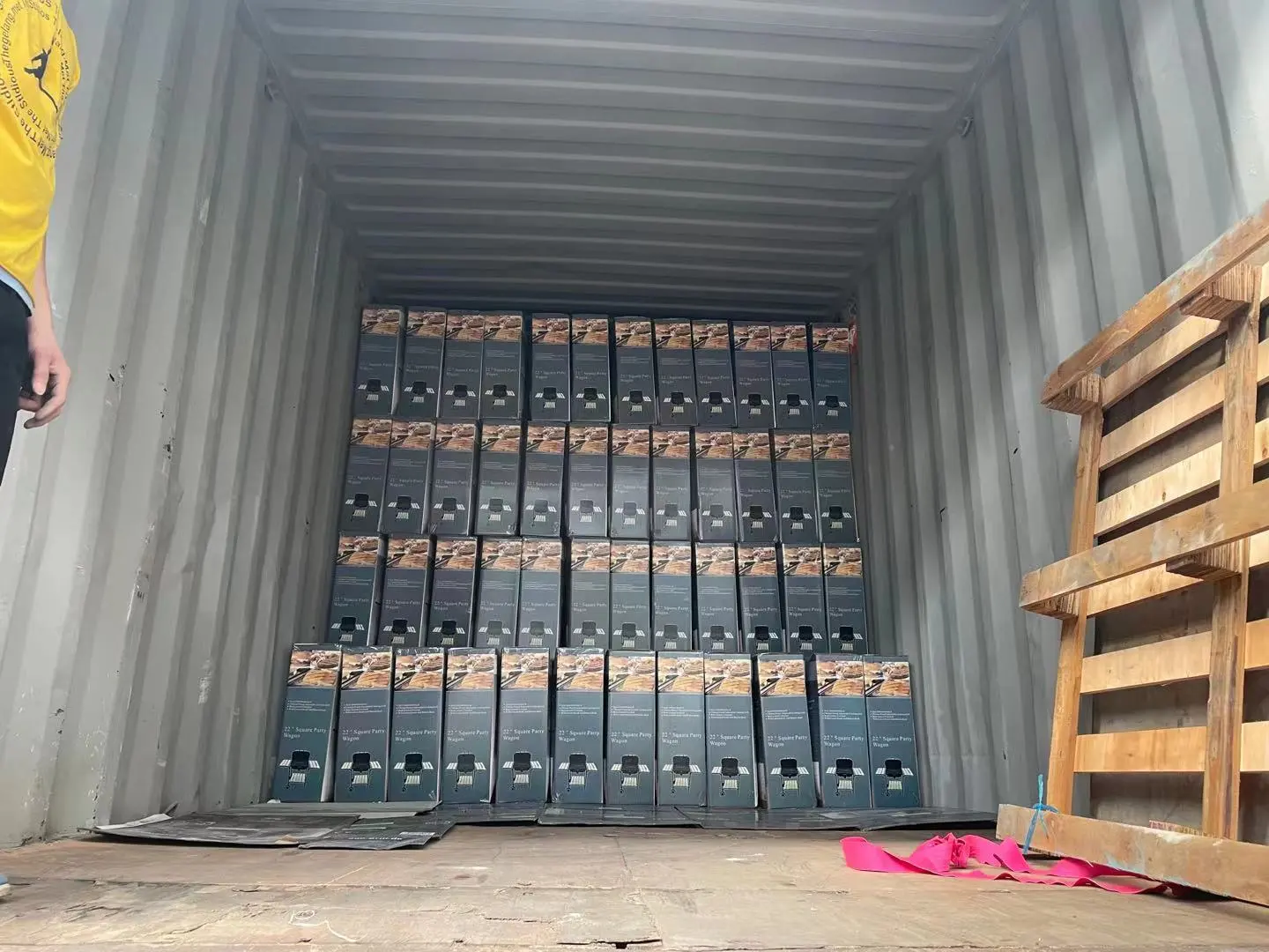 Cargo container