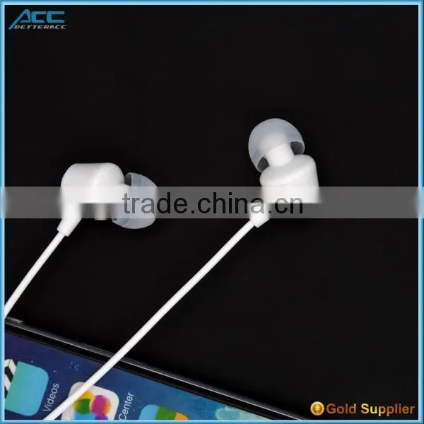 Cheap Sport Earphone with MIC for MP3/Computer/ipad