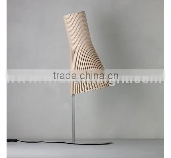 UL Listed Chrome Finish Mini Desk Lamp With Plate Base And Linen Shade For Hotel T30058