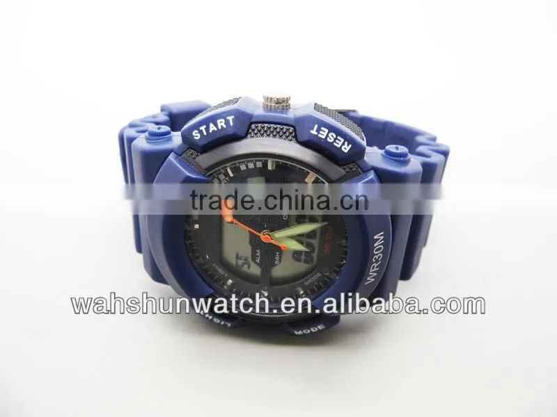 2013 best selling smart china digital movement sports hand watch