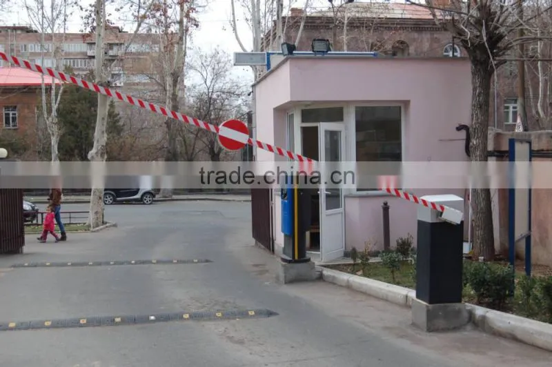 Heavy Duty Wireless Controlled Boom Barrier Vehicle Barrier for Online Ticketing System