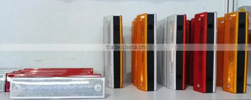 Barrier delineater / barrier reflector
