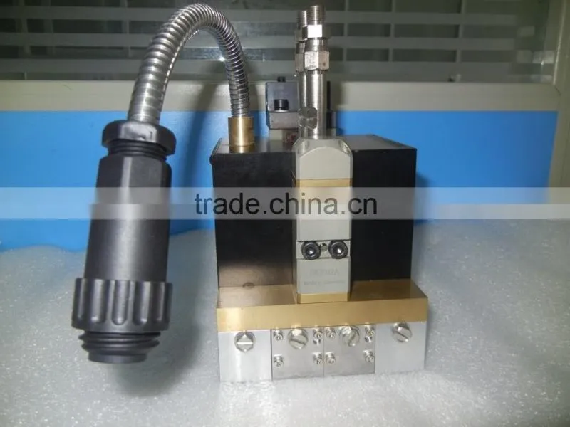 5kgs glue machine with automatic nozzle gun