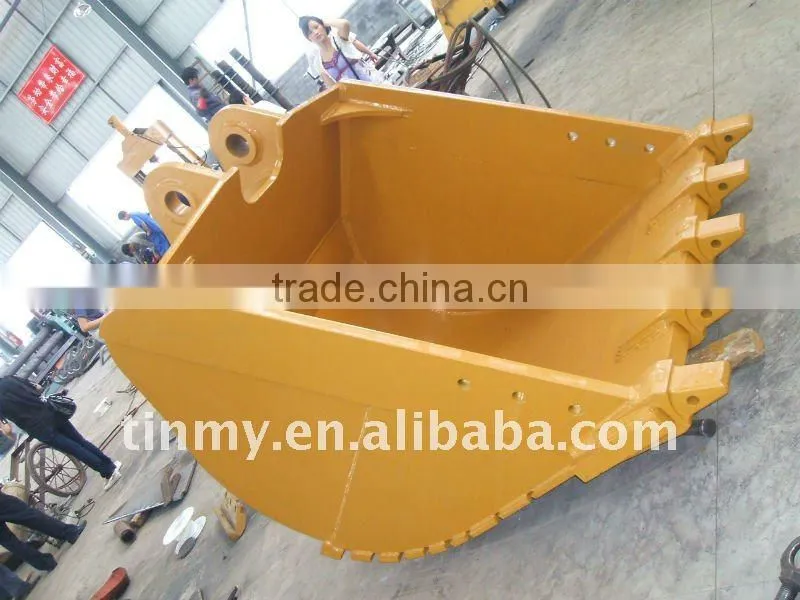 Bulldozer and Excavator Bucket