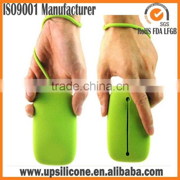 wholesale the newest fashion cheap silicone bag for key and card silicone key pouch
