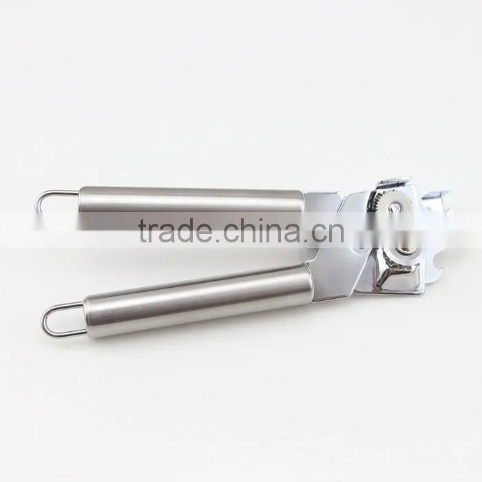 Sharp Cutting Disc Save Cooking Time Can Opener With Hanging Hook