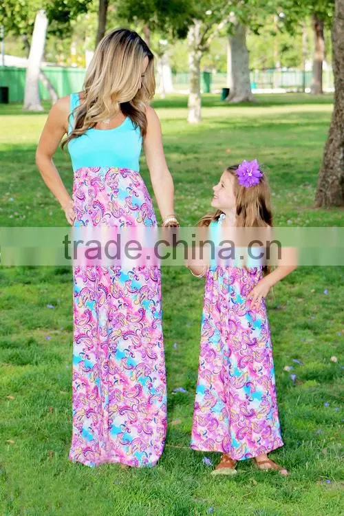 2017 On sale summer fashion outfits mother and daughters dresses matching family clothing sets