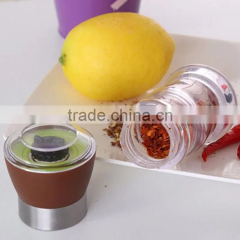 Factory supplier Mini glass salt and pepper grinder set