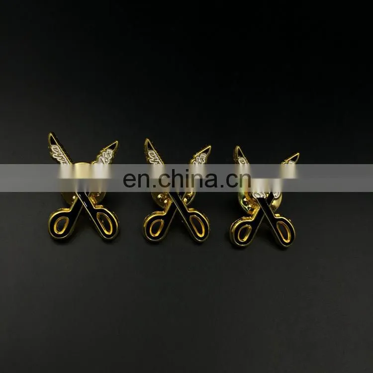 custom high quantity soft lapel pins badge with gold butterfly clutch