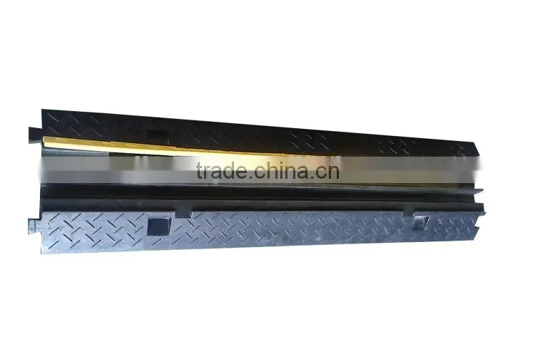 Lower Factoty Price 1000*245*45mm Soft Flexible 2 channels Rubber cable protector ramp