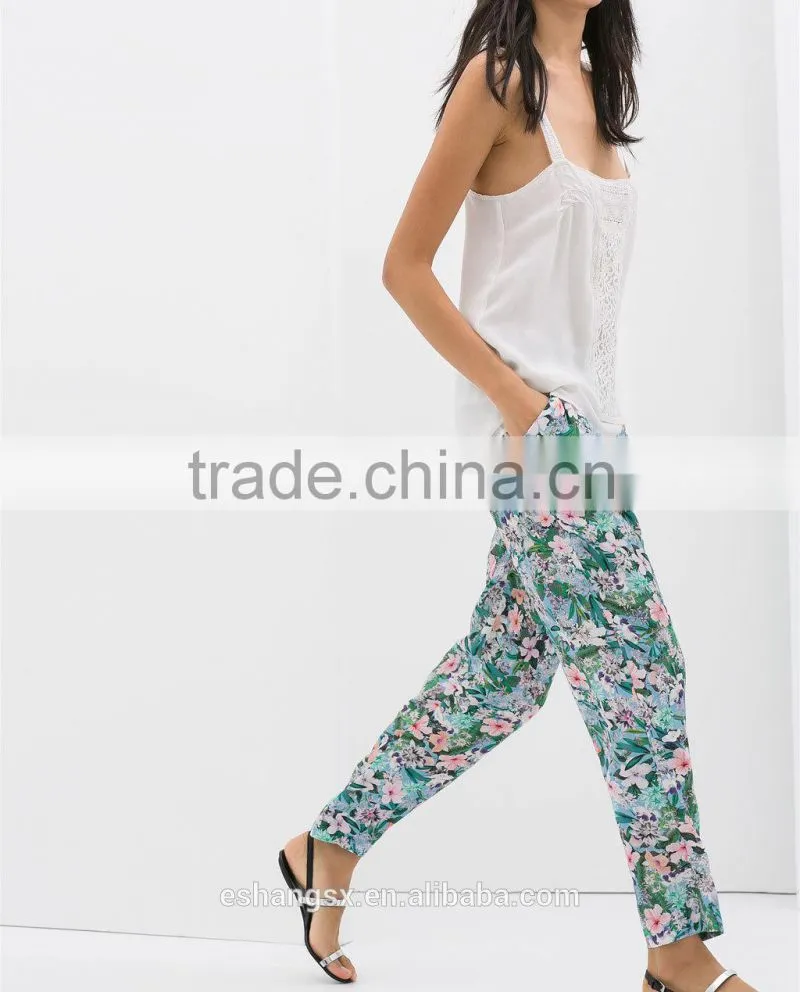 Ladies with floral print leisure pants