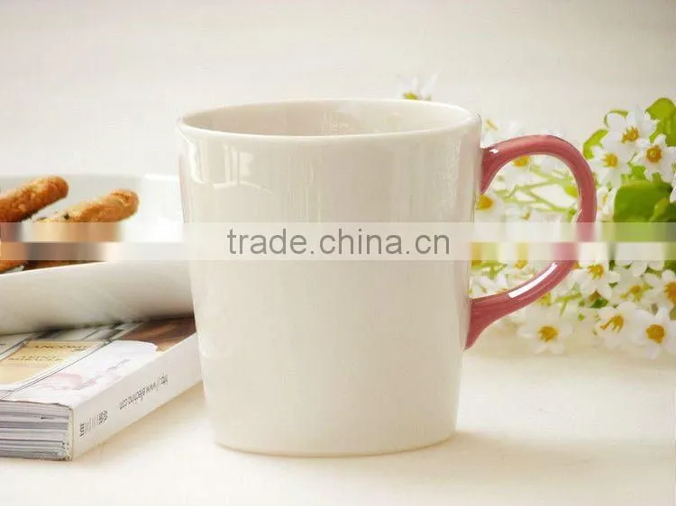 High-grade Romantic handpaingting bone china hot tea mug cup with Lovely handle
