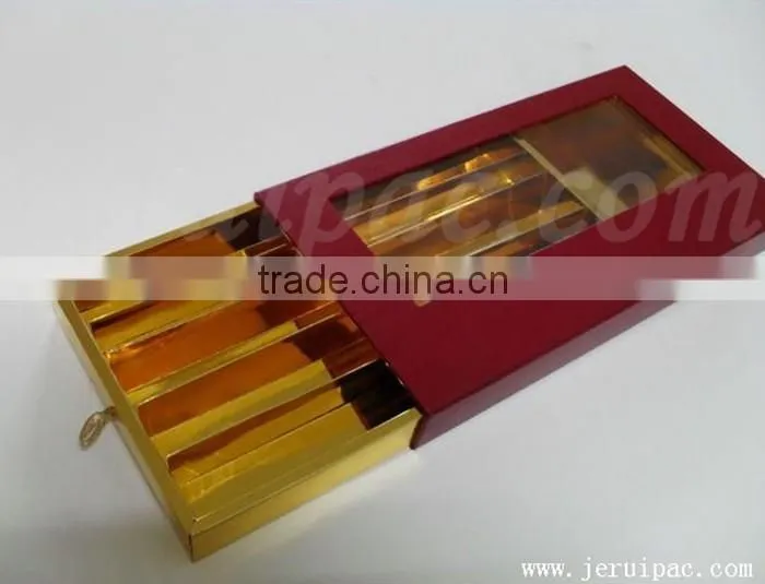 Customized wholesale small cheapest cardboard paper box PVC window with handle