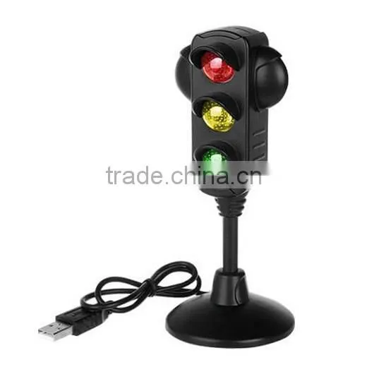 Desktop Traffic Light USB Hub, with 3 USB 2.0 ports, lights powered by USB