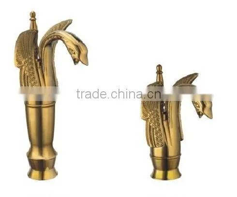Brass with Electroplating Golden Style Bathroom Basin Faucet