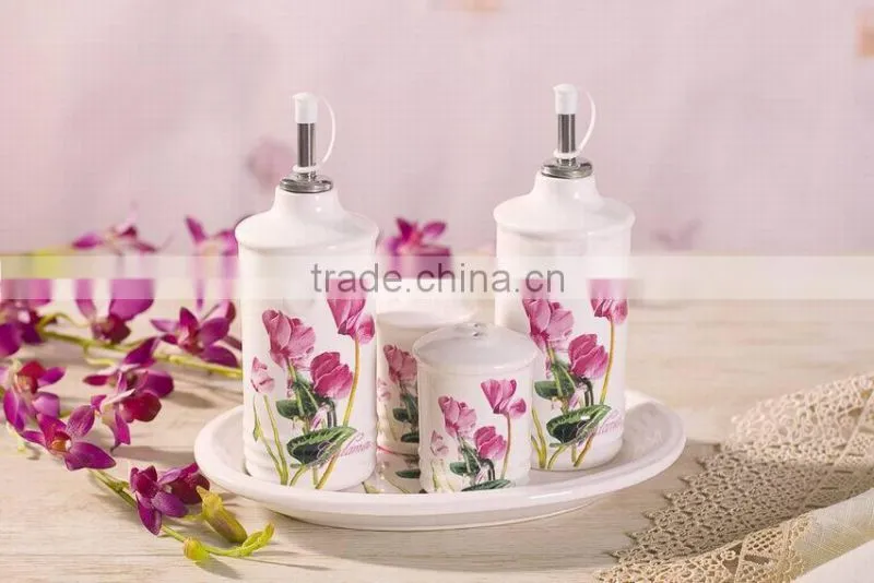 Tableware Ceramic Salt Pepper Oil Vinegar Seasoning Set with Tray