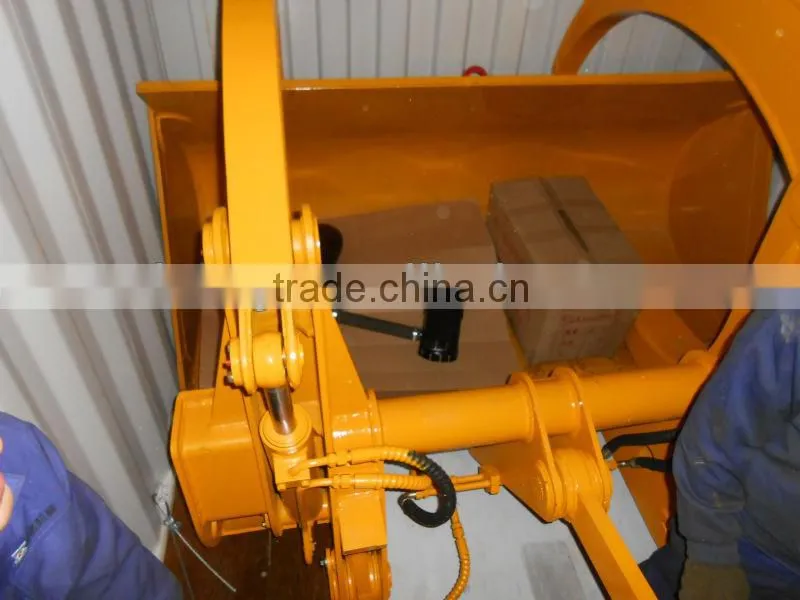 LTMA log loader for timber wheel loaders with clamp