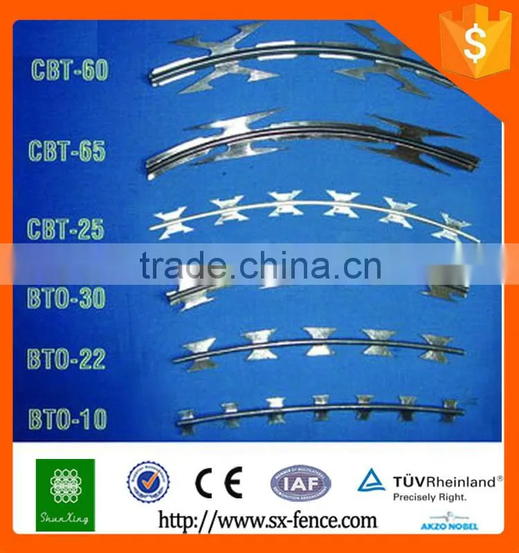 Alibaba diamond razor wire mesh fence/welded wire mesh fencing/pvc coated razor barbed wire