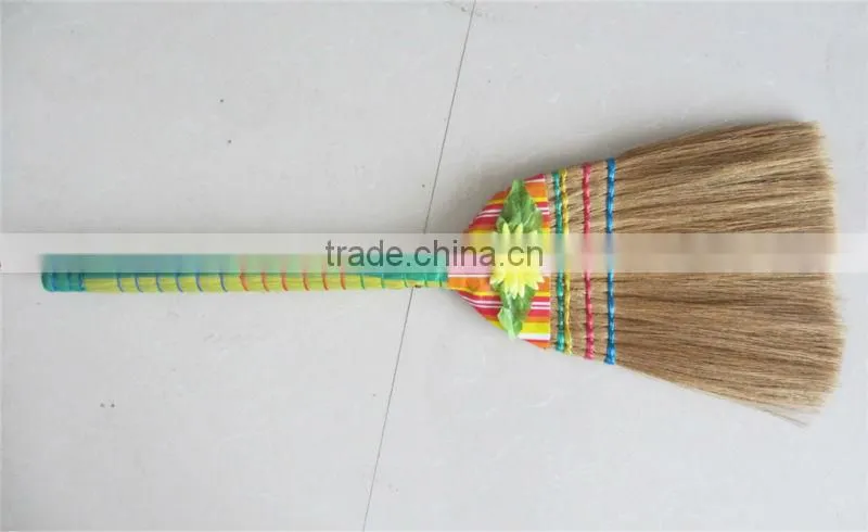Chinese natural grass short handle broom