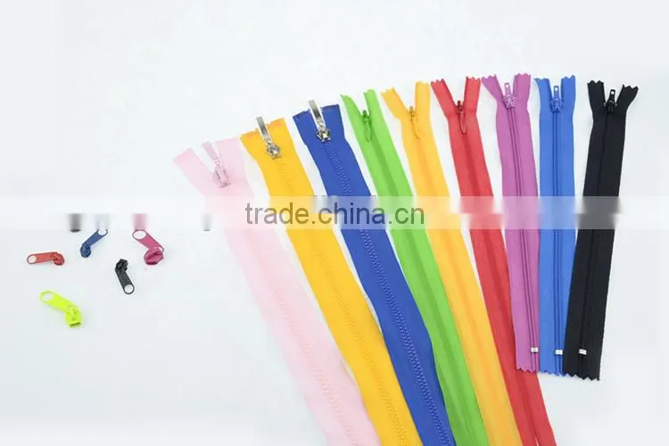 High Quality Colorful Long Chain Clothes Nylon Zipper Close-end Custom Nylon Zipper