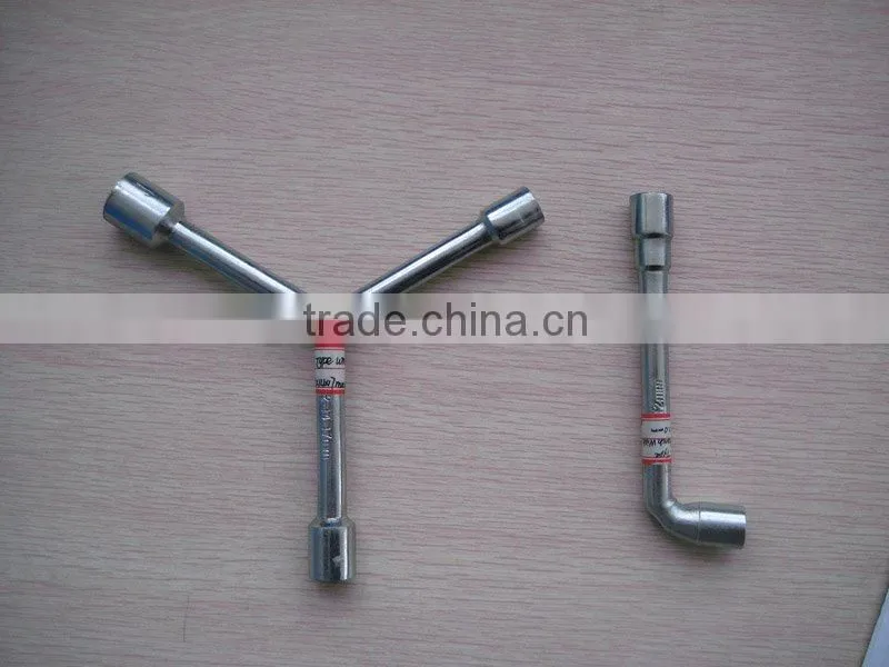 Cross Wrench
