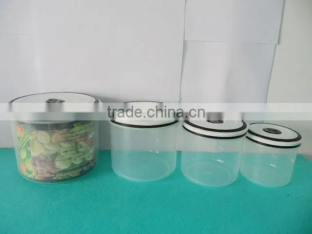 Plastic food saver storage containers