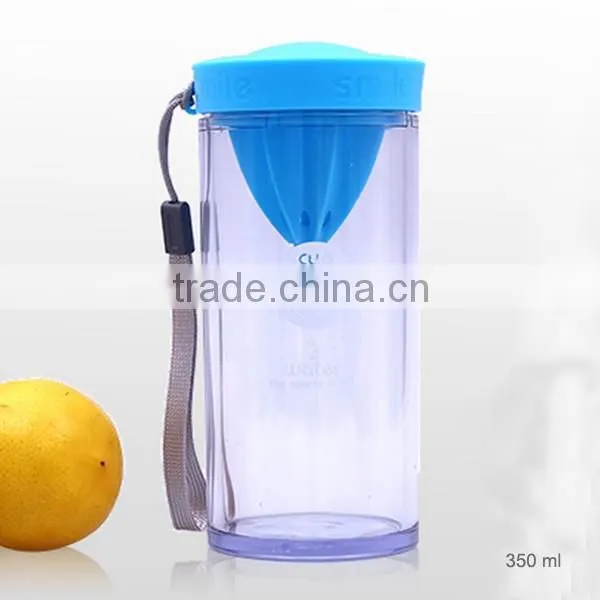 Ultra clear water infuser bottle plastic , lime/orange/lemon bottle with squeezer 350ml