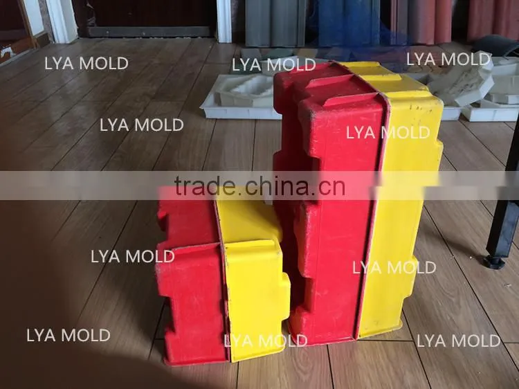 interlocking block moulds interlock two hollow mold