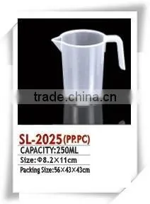 samll 250ml plastic measuring milk jug with spout mc023