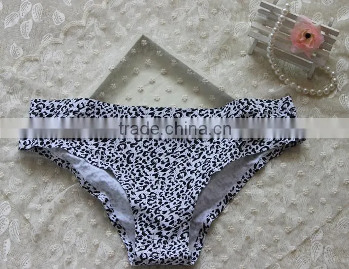 One piece seamless panty with laser cut