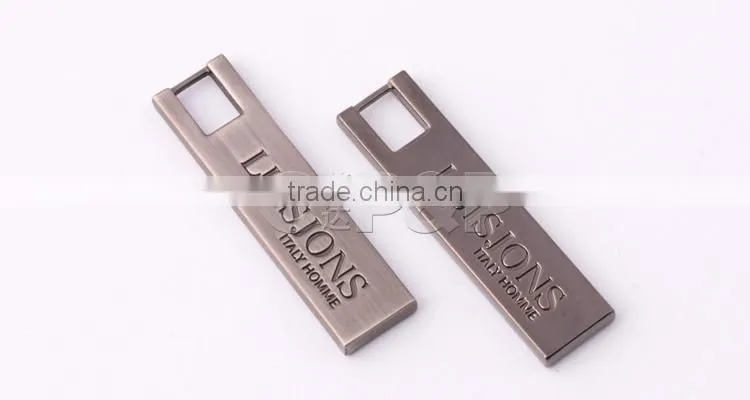 Embossed letter zipper slider die casting mould