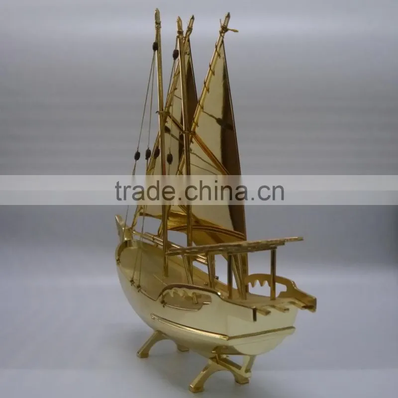 2017 NEW Style High Quality Beautiful Real Gold plated Dhow with Bahrain Gift