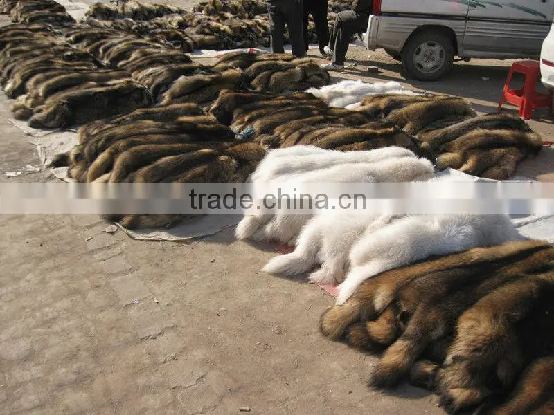 Natural raccon fur wholesale