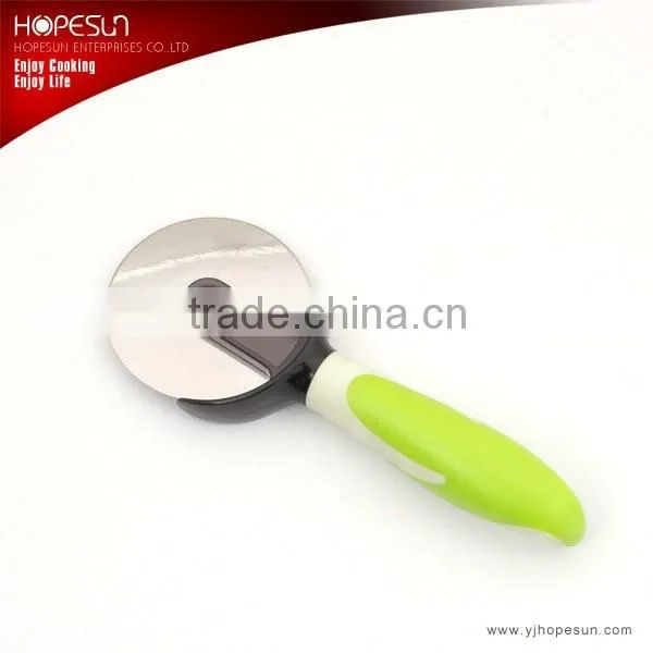 Hot sell newfangled pizza accessories stainless steel rocker pizza cutter