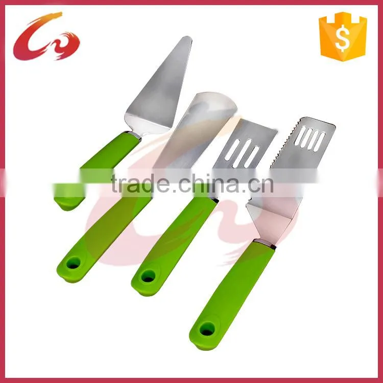 Plastic cover handle stainless steel pizza cutter