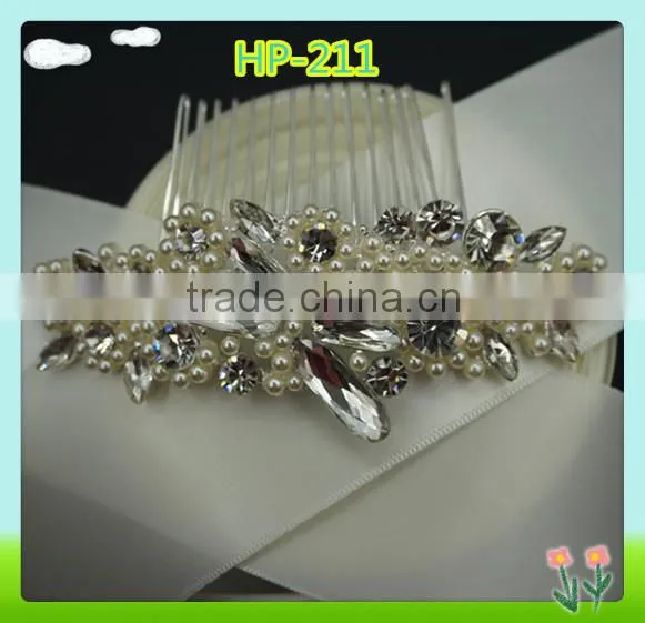 2015 Wholesale and unique crystal bridal tiaras for sale
