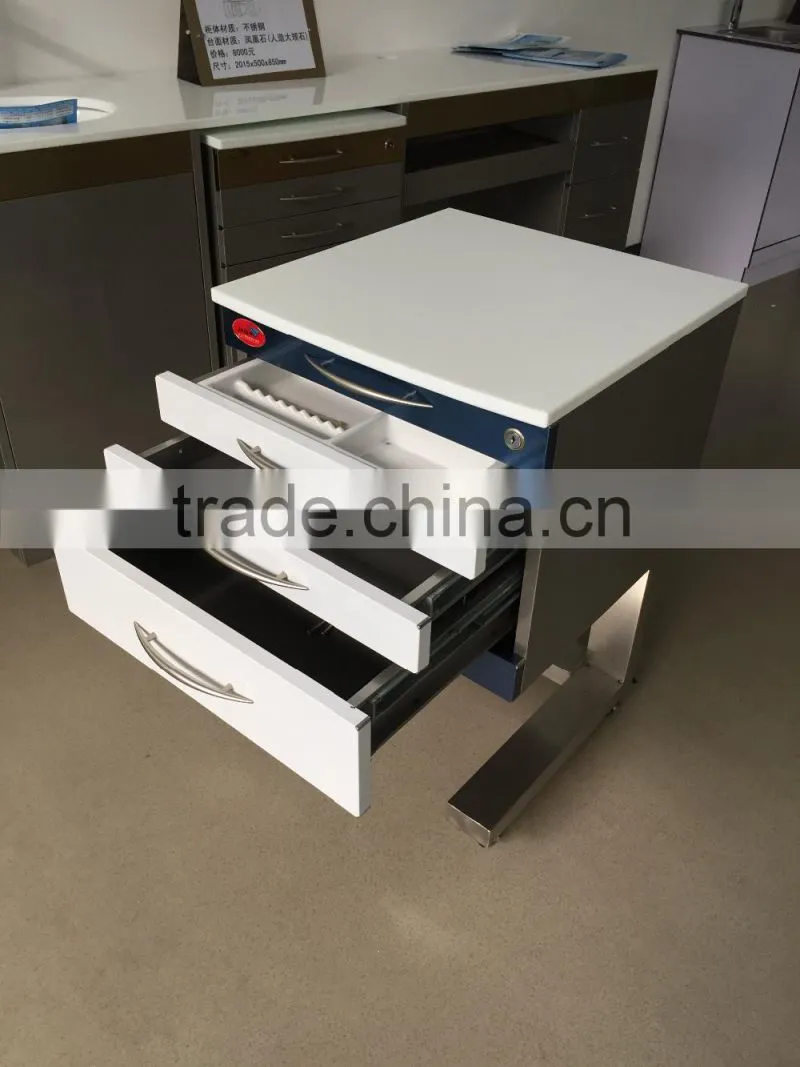 Stainless steel dental trolley with 3 drawers