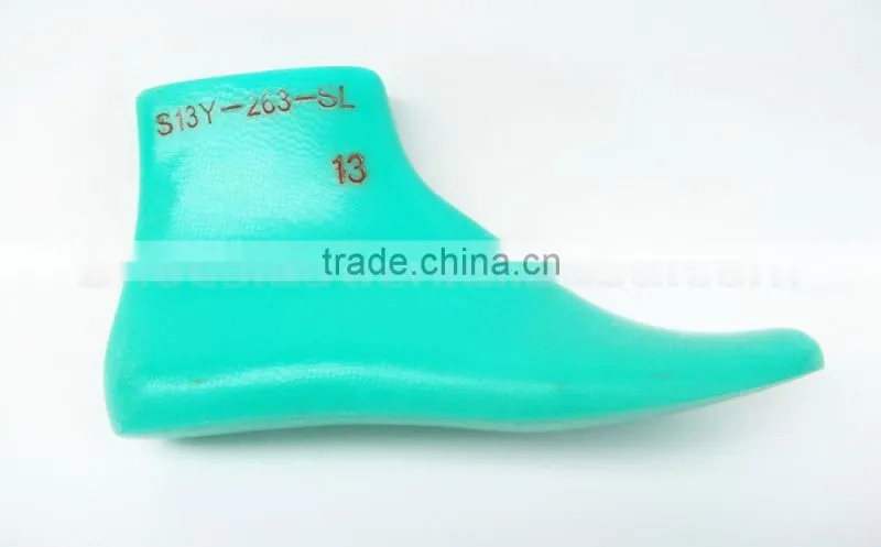 Suitable for children to wear boots flat round head shoe lasts