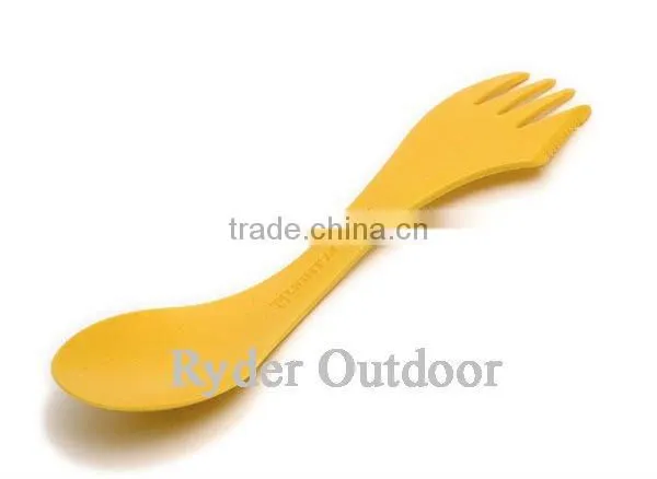 Plastic Spoons Forks and Knives