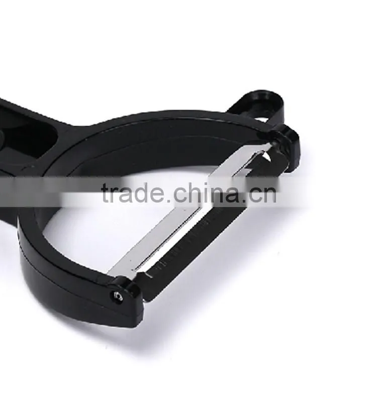 PE-0260 Vegetable And fruit peeler