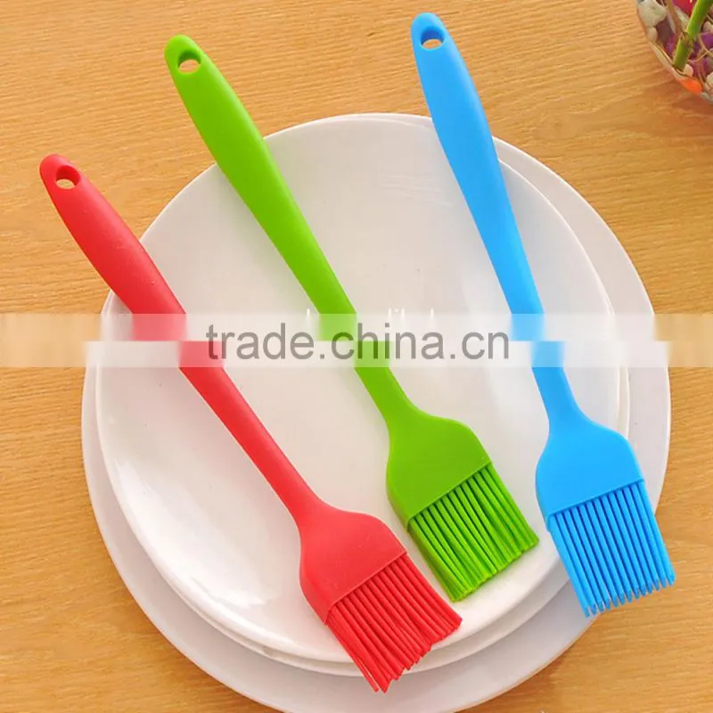 Kitchen Haven Silicone Basting Brush and Pastry BBQ Brush