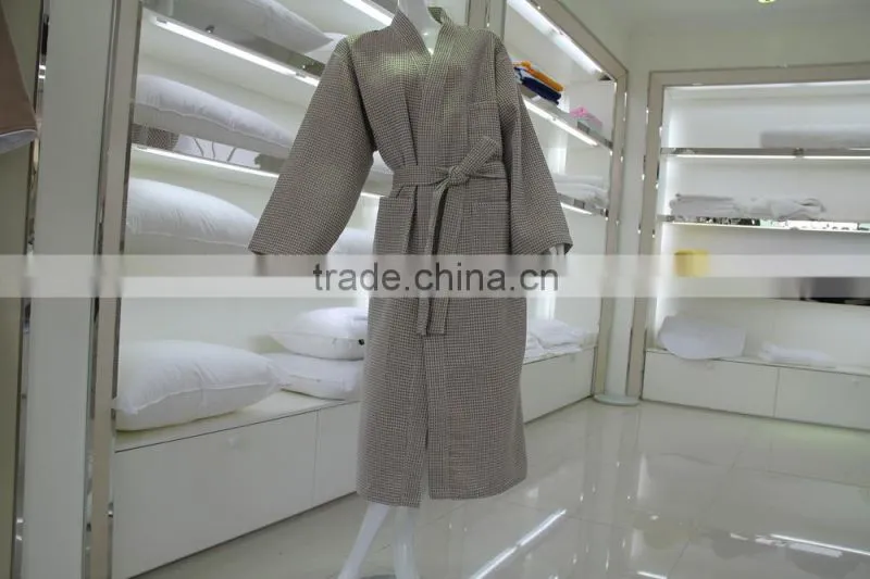 yarn dyed waffle bathrobe,factory wholesale bathrobe for Four Season Hotel,cotton/polyester waffle bathrobe