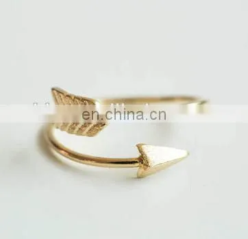 Mini cute gold knot ring jewelry