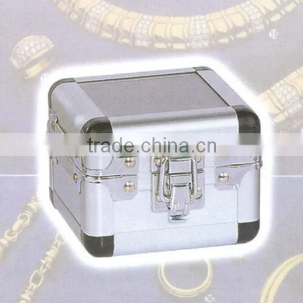 professional portable watch case with aluminum gift case