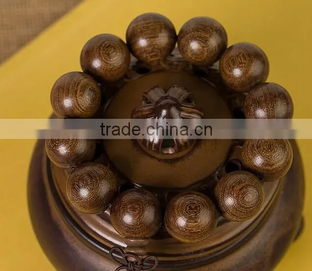 Delicate golden sandalwood Tibet Buddhism Prayer antifatigue bead bracelet