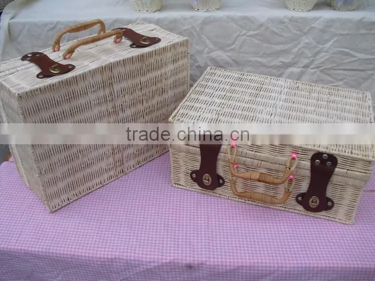 Delicate rattan weaving clothes storage bin