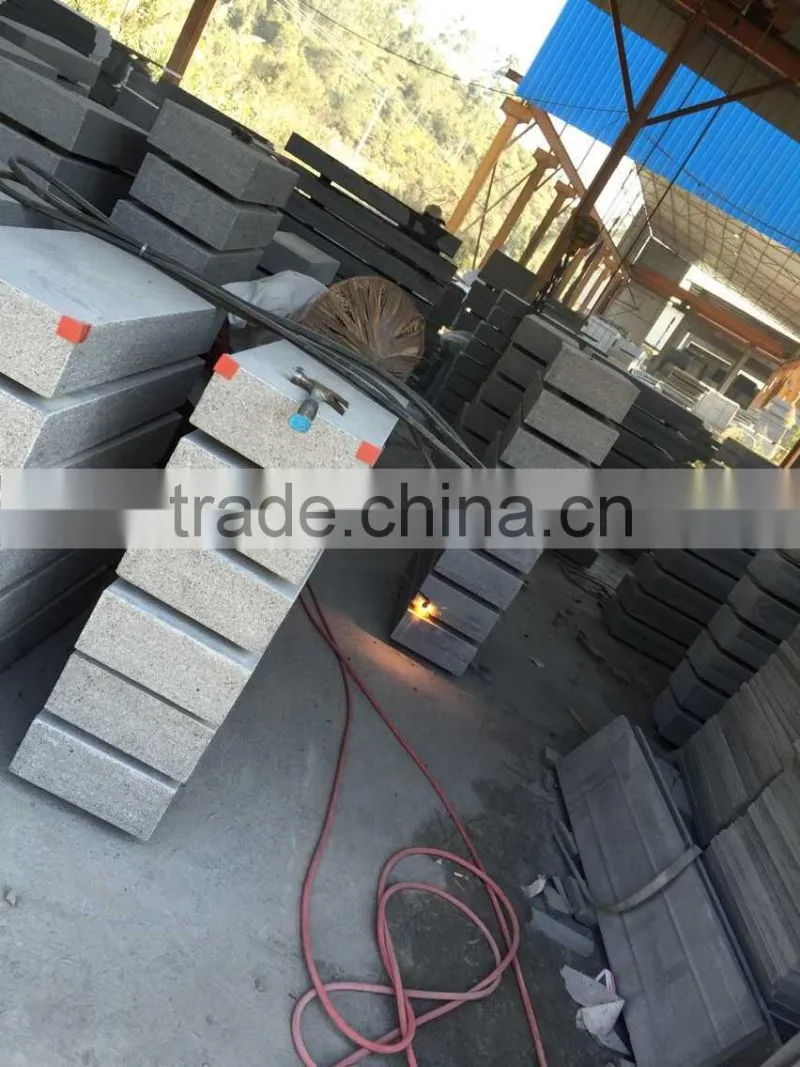 G654 granite kerbstone